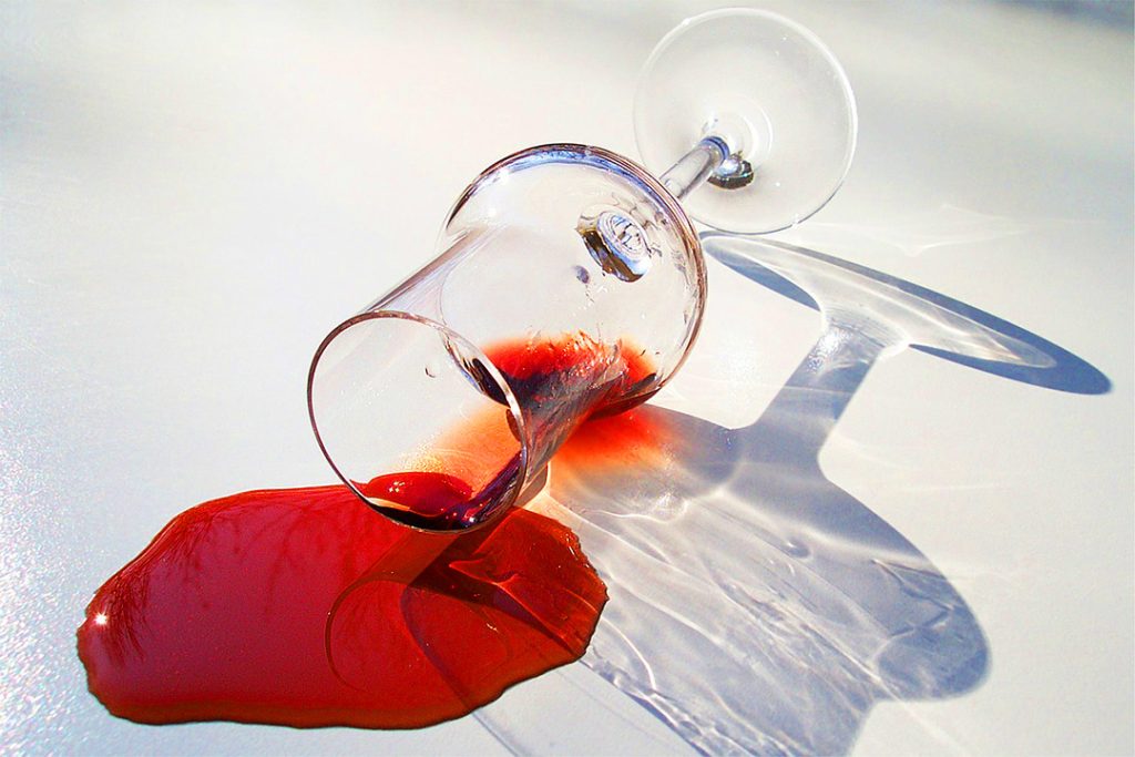 Ways to get rid of common stains Red wine stain from spilled glass