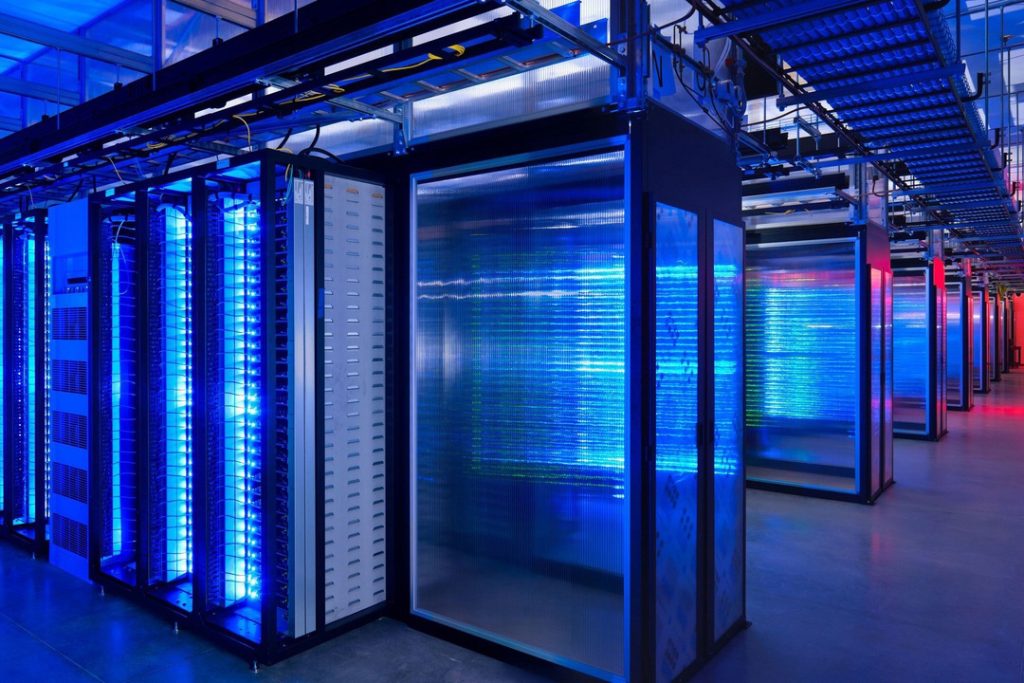 How major industries are implementing digital transformation How major industries are implementing digital transformation
